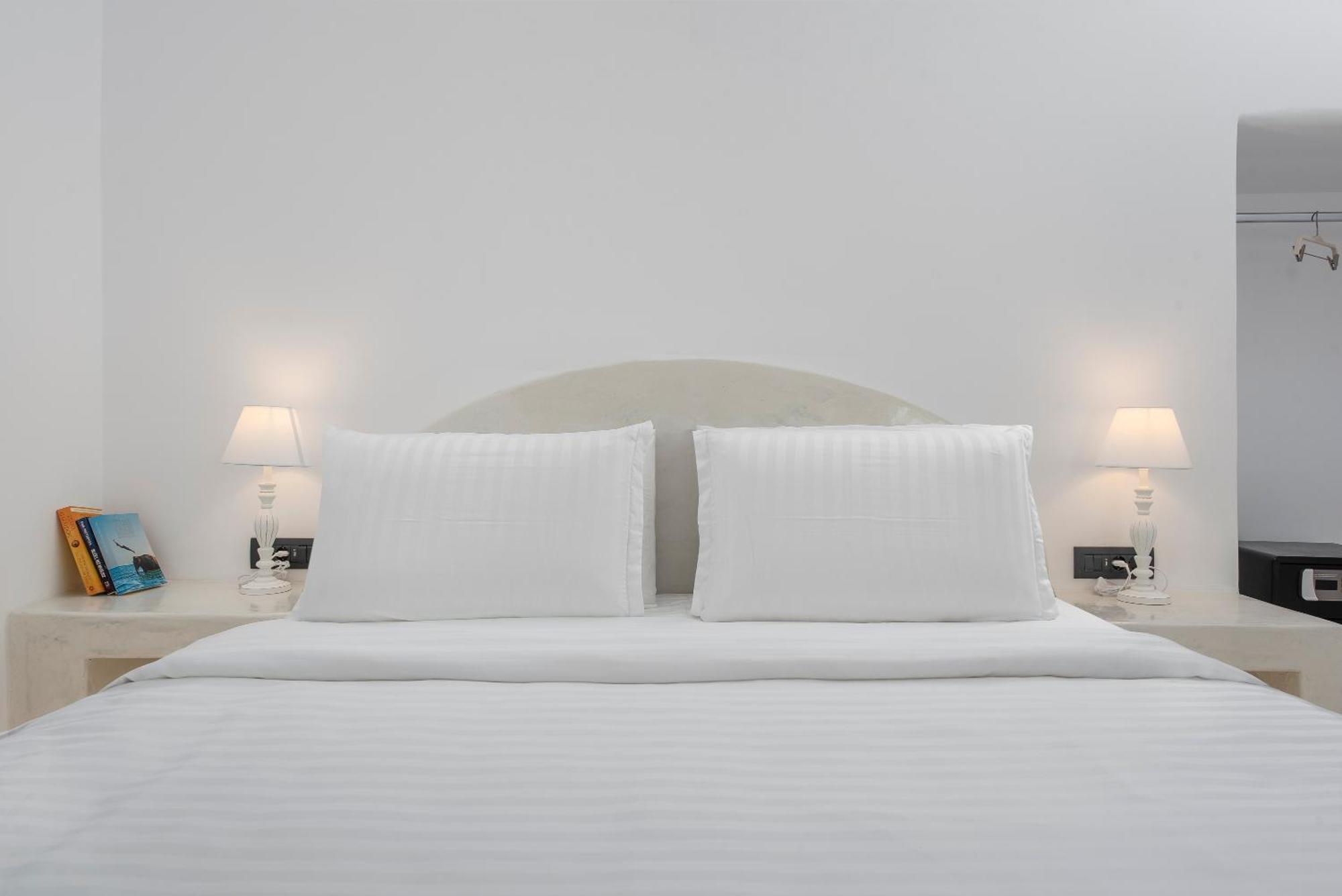 Sole D'Oro Luxury Suites Oía Cameră foto